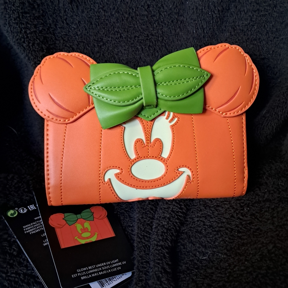 Minnie Pumpkin GITD Loungefly Mini Backpack and Wallet - Picture 7 of 10